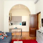 Mazzini 43, Διαμέρισμα Ραπάλο