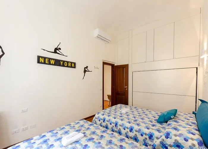 Mazzini 43, Rapallo, 85 Mq, 2b, 1b, Wi-fi, Air Conditioning, Available On Request Private Garage At 800mt From The At 20,00 Euro Per Night