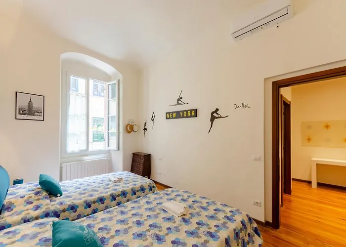 Mazzini 43, Rapallo, 85 Mq, 2b, 1b, Wi-fi, Air Conditioning, Available On Request Private Garage At 800mt From The At 20,00 Euro Per Night Rapallo