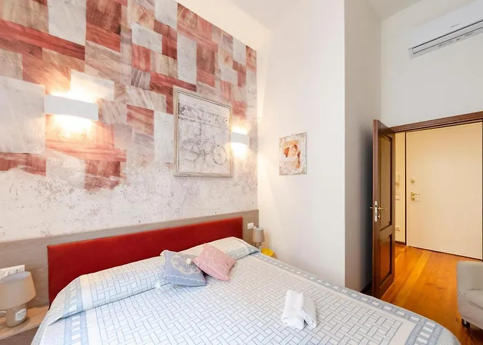 Mazzini 43, Rapallo, 85 Mq, 2b, 1b, Wi-fi, Air Conditioning, Available On Request Private Garage At 800mt From The At 20,00 Euro Per Night * Rapallo