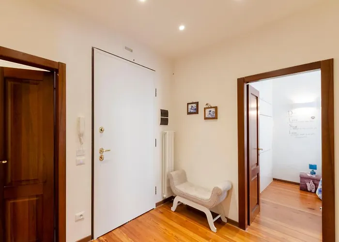 Mazzini 43, Rapallo, 85 Mq, 2b, 1b, Wi-fi, Air Conditioning, Available On Request Private Garage At 800mt From The At 20,00 Euro Per Night Lägenhet