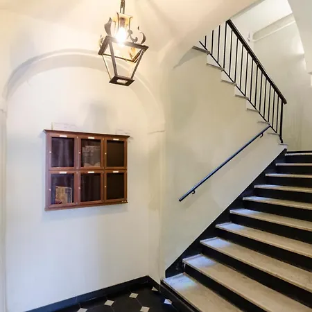 Mazzini 43, Rapallo, 85 Mq, 2b, 1b, Wi-fi, Air Conditioning, Available On Request Private Garage At 800mt From The At 20,00 Euro Per Night Rapallo