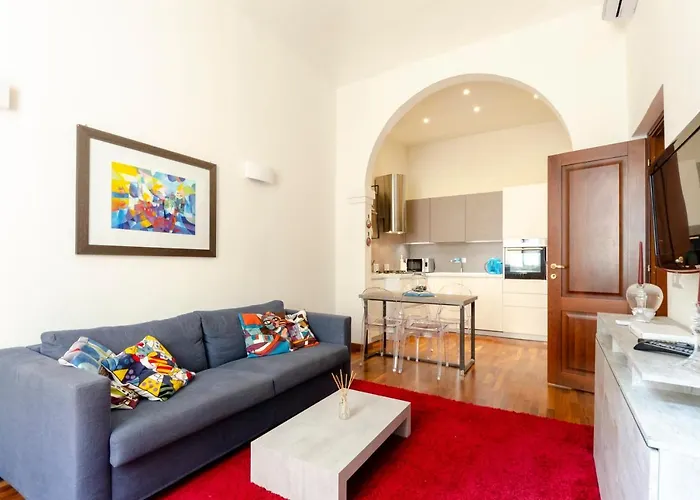 Mazzini 43, Rapallo, 85 Mq, 2b, 1b, Wi-fi, Air Conditioning, Available On Request Private Garage At 800mt From The At 20,00 Euro Per Night * Rapallo
