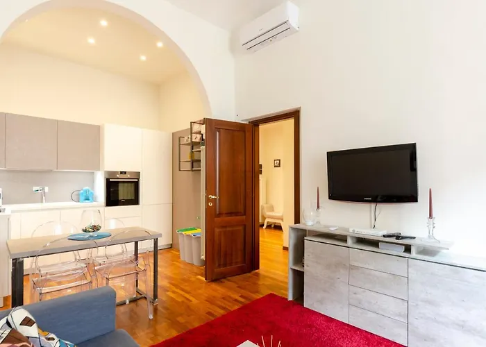 Mazzini 43, Rapallo, 85 Mq, 2b, 1b, Wi-fi, Air Conditioning, Available On Request Private Garage At 800mt From The At 20,00 Euro Per Night Appartamento *