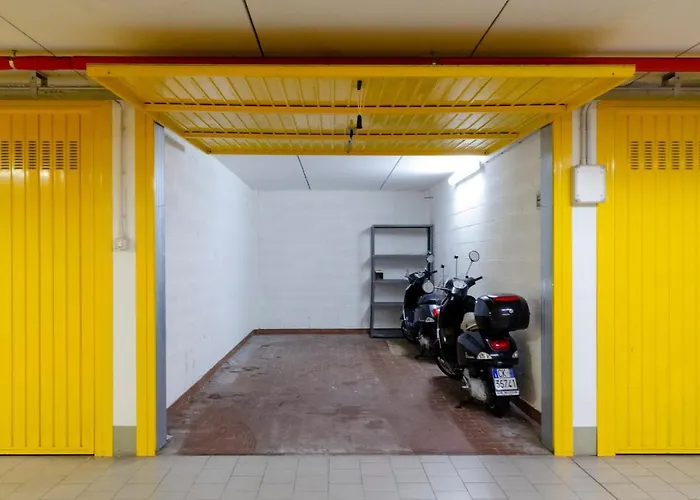 Mazzini 43, Rapallo, 85 Mq, 2b, 1b, Wi-fi, Air Conditioning, Available On Request Private Garage At 800mt From The At 20,00 Euro Per Night Rapallo